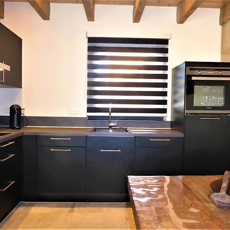 Diamond 6 Person Wifi Near Lift Holiday home