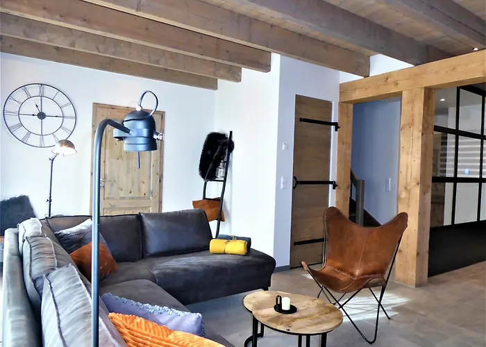 Diamond 6 Person Wifi Near Lift *